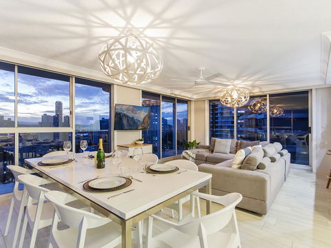 Sunbird Beach Resort Main Beach - 1 Gold Coast 1