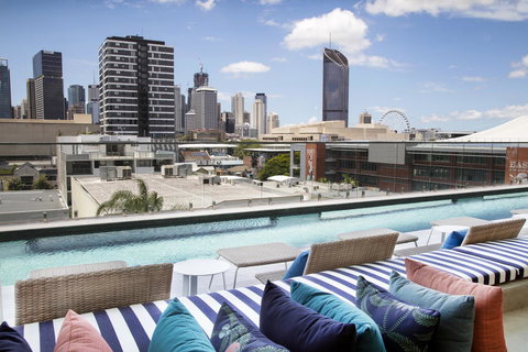 Ivy And Eve Apartments By CLLIX - Accommodation Gold Coast 13