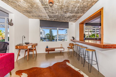 The Pink Hotel Coolangatta - Accommodation Gold Coast 5