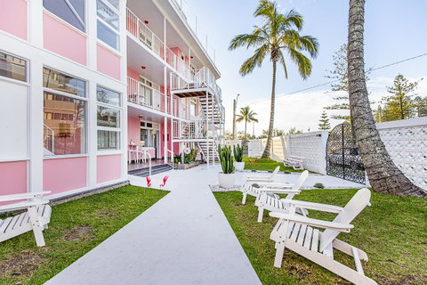 The Pink Hotel Coolangatta - Accommodation Gold Coast 0