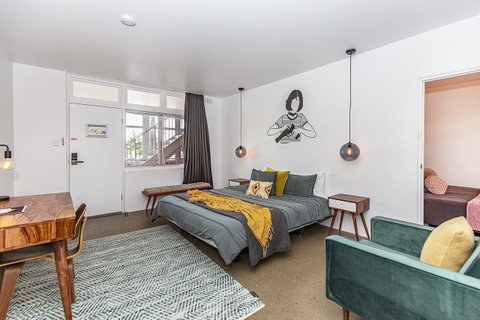 The Pink Hotel Coolangatta - Accommodation Gold Coast 12