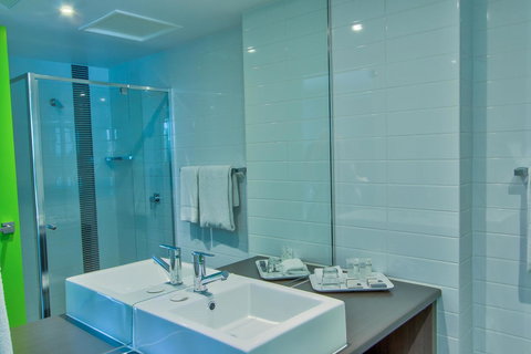 Mackay Oceanside Central Hotel Official - 1 Gold Coast 13