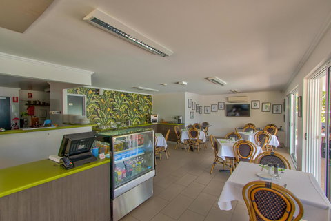 Mackay Oceanside Central Hotel Official - 1 Gold Coast 14