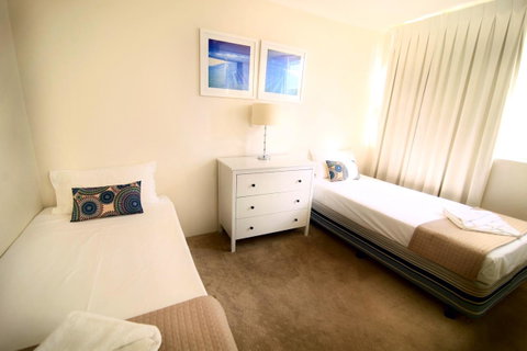 Grosvenor Beachfront Apartments Surfers Paradise - Accommodation Gold Coast 35