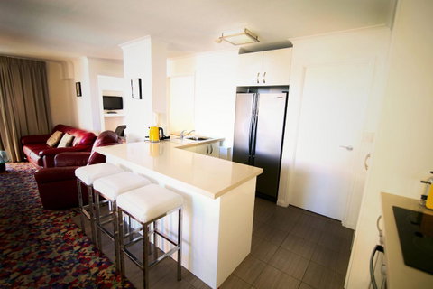 Grosvenor Beachfront Apartments Surfers Paradise - Accommodation Gold Coast 4