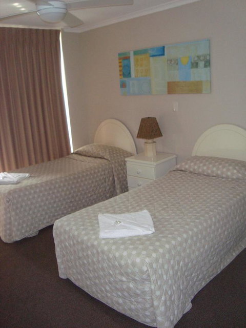 Grosvenor Beachfront Apartments Surfers Paradise - Accommodation Gold Coast 18