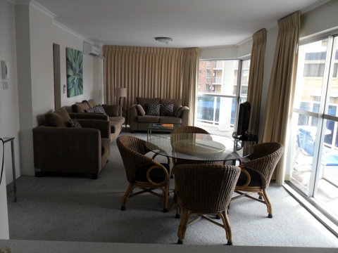 Grosvenor Beachfront Apartments Surfers Paradise - Accommodation Gold Coast 23