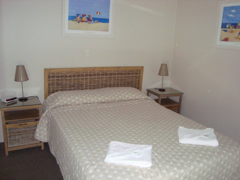 Grosvenor Beachfront Apartments Surfers Paradise - Accommodation Gold Coast 13