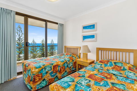 Columbia Beachfront Apartments On Rainbow Bay - Accommodation Gold Coast 36