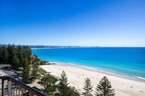Columbia Beachfront Apartments On Rainbow Bay - Accommodation Gold Coast 1