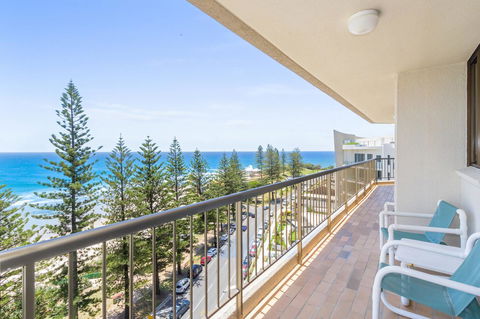 Columbia Beachfront Apartments On Rainbow Bay - Accommodation Gold Coast 27