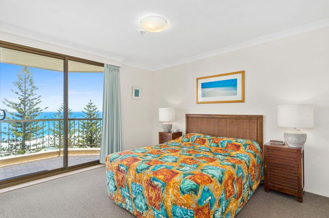 Columbia Beachfront Apartments On Rainbow Bay - Accommodation Gold Coast 34