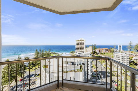 Columbia Beachfront Apartments On Rainbow Bay - Accommodation Gold Coast 41