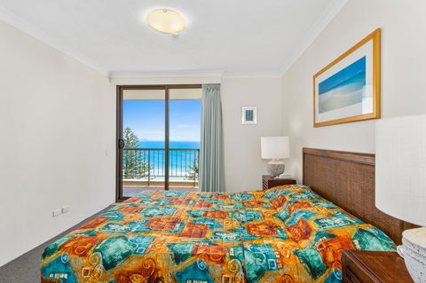 Columbia Beachfront Apartments On Rainbow Bay - Accommodation Gold Coast 33