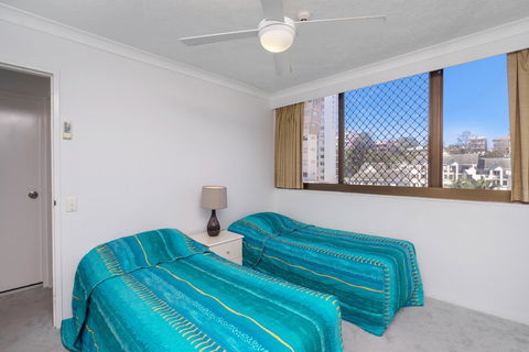 Columbia Beachfront Apartments On Rainbow Bay - Accommodation Gold Coast 10