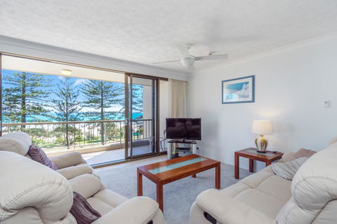 Columbia Beachfront Apartments On Rainbow Bay - Accommodation Gold Coast 8