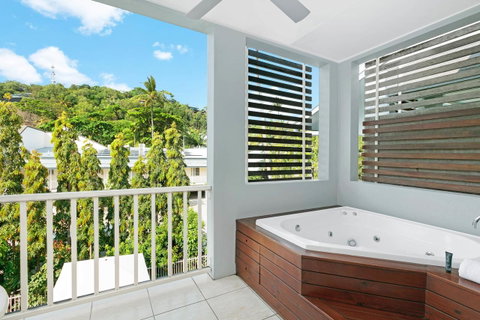 Mantra Aqueous On Port - Accommodation Gold Coast 25