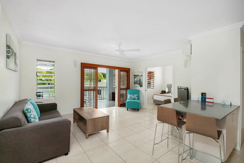 Mantra Aqueous On Port - Accommodation Gold Coast 15