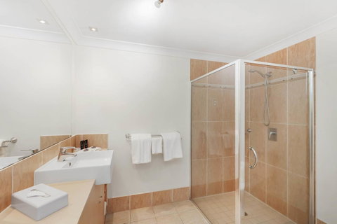 Mantra Aqueous On Port - Accommodation Gold Coast 14