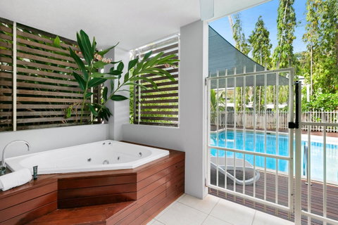 Mantra Aqueous On Port - Accommodation Gold Coast 13