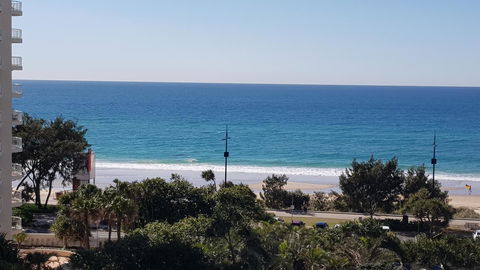 APR Private SUITES MOROC By The Beach - Accommodation Gold Coast 6