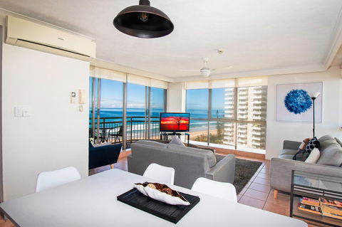 Seacrest Beachfront Apartments Surfers Paradise - Accommodation Gold Coast 21