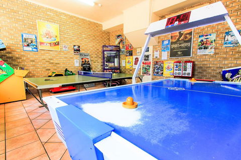 Seacrest Beachfront Apartments Surfers Paradise - Accommodation Gold Coast 26