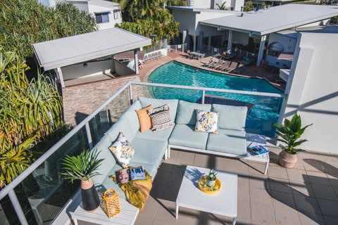 Coolum At The Beach - 1 Gold Coast 0