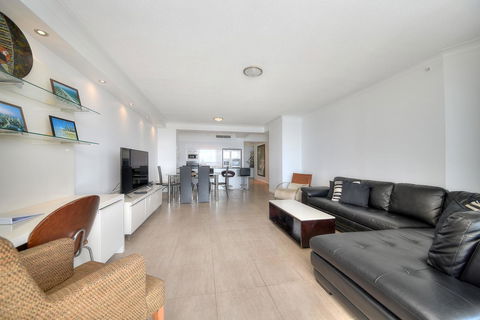The Towers Of Chevron Renaissance - Holidays Gold Coast - Accommodation Gold Coast 21