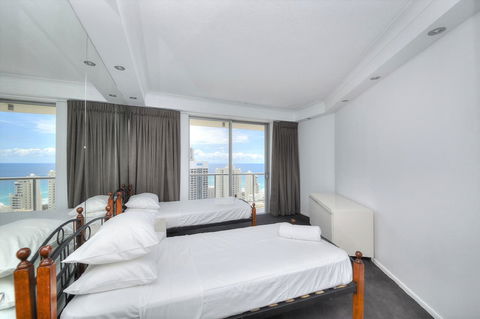 The Towers Of Chevron Renaissance - Holidays Gold Coast - Accommodation Gold Coast 39