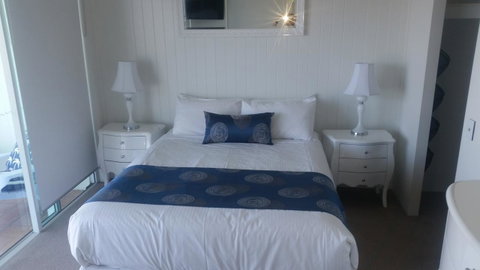 Crystal Bay On The Broadwater - Accommodation Gold Coast 29