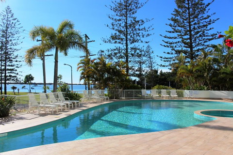 Crystal Bay On The Broadwater - Accommodation Gold Coast 25