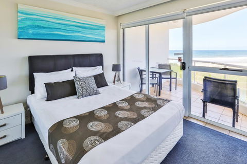 Regency On The Beach - Accommodation Gold Coast 3