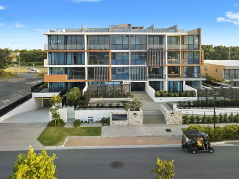 The Residences At The Peninsula - Accommodation Gold Coast 10