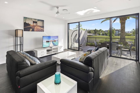 The Residences At The Peninsula - Accommodation Gold Coast 18
