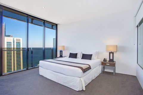 Mantra Circle On Cavill - Accommodation Gold Coast 9
