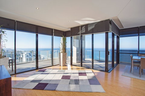 Mantra Circle On Cavill - Accommodation Gold Coast 1