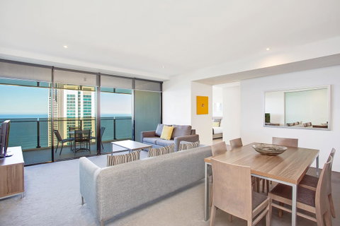 Mantra Circle On Cavill - Accommodation Gold Coast 14