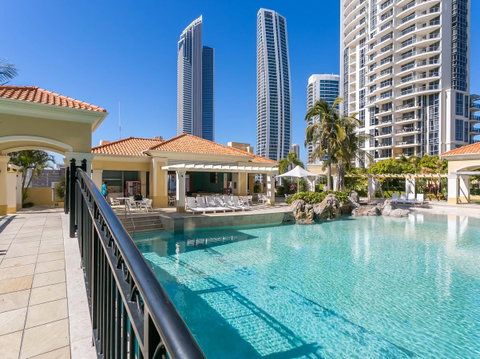 Towers Of Chevron - Private Apartment - Accommodation Gold Coast 11