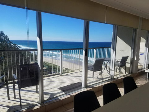 Golden Sands On The Beach - Absolute Beachfront Apartments - Accommodation Gold Coast 32