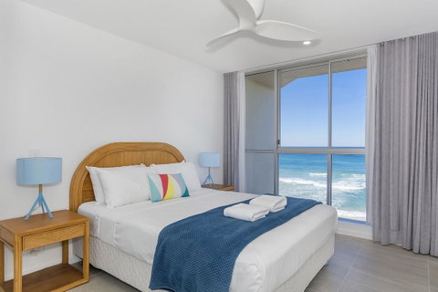 Golden Sands On The Beach - Absolute Beachfront Apartments - Accommodation Gold Coast 17