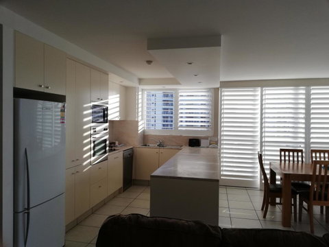 Golden Sands On The Beach - Absolute Beachfront Apartments - Accommodation Gold Coast 36