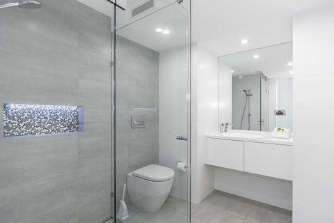 Golden Sands On The Beach - Absolute Beachfront Apartments - Accommodation Gold Coast 4