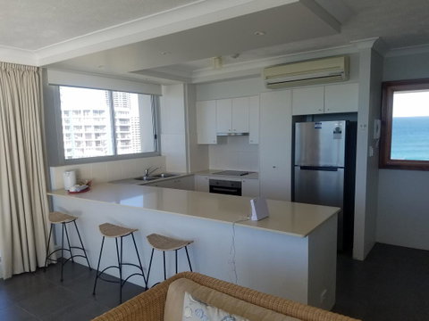 Golden Sands On The Beach - Absolute Beachfront Apartments - Accommodation Gold Coast 24