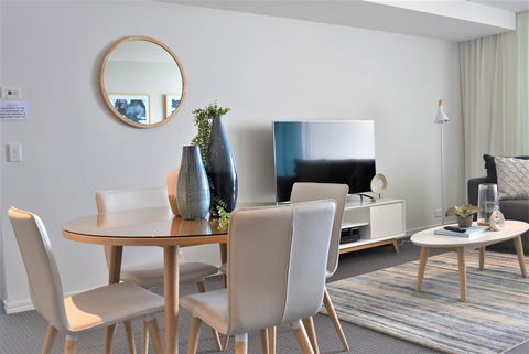 Gold Coast Private Apartments - H Residences, Surfers Paradise - Accommodation Gold Coast 8
