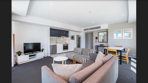 Gold Coast Private Apartments - H Residences, Surfers Paradise - Accommodation Gold Coast 33