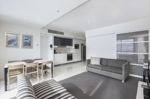 Gold Coast Private Apartments - H Residences, Surfers Paradise - Accommodation Gold Coast 20