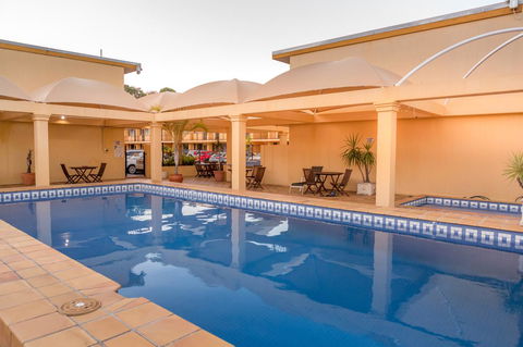 The Robert Towns - Accommodation Gold Coast 6