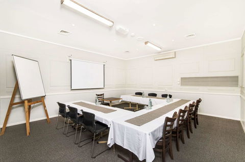 The Robert Towns - Accommodation Gold Coast 19