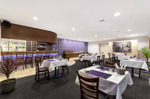 The Robert Towns - Accommodation Gold Coast 18
